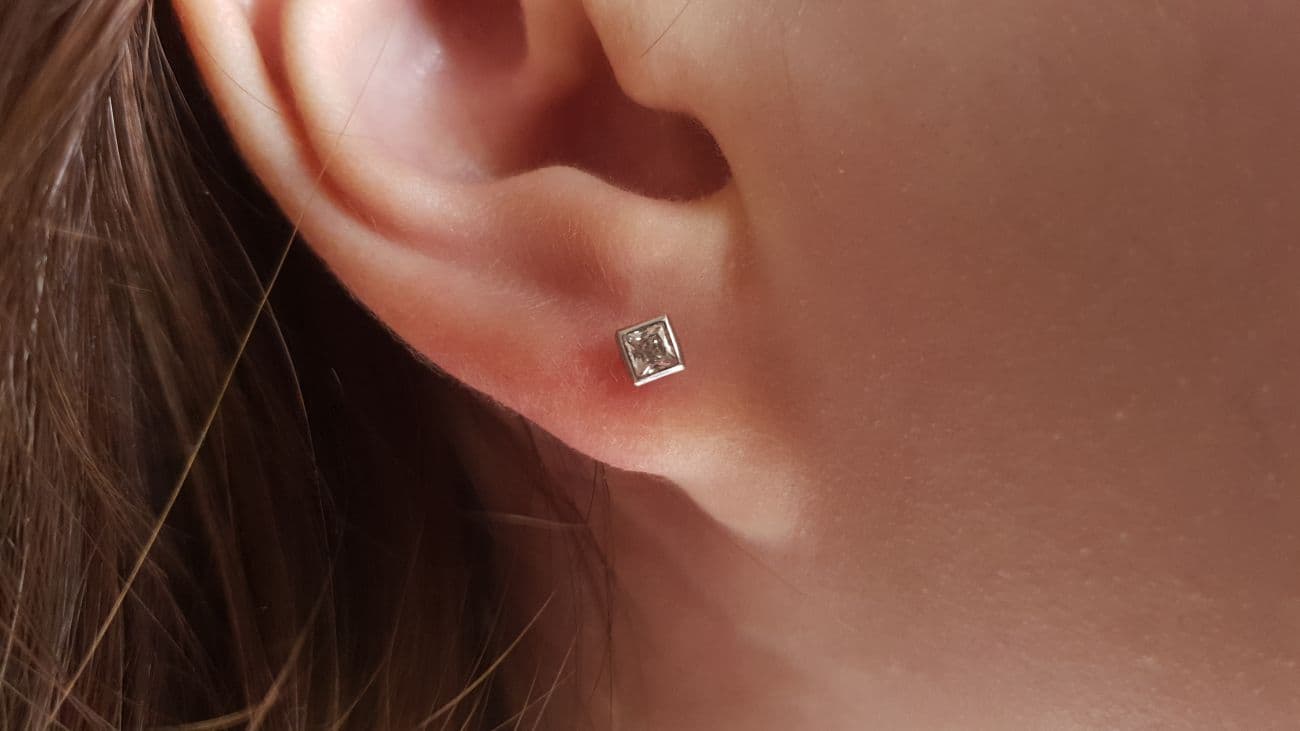 Stříbrné náušnice šroubovací - čtverečky 3,5 mm - ZB53907 - náhled 4