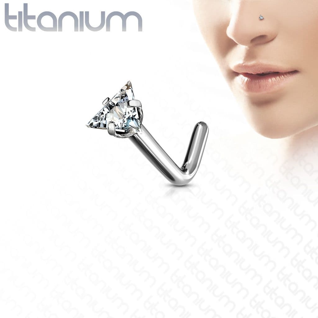 Zahnutý piercing do nosu - titan trojúhelník, čirý kamínek - TIT1043-C - náhled 2