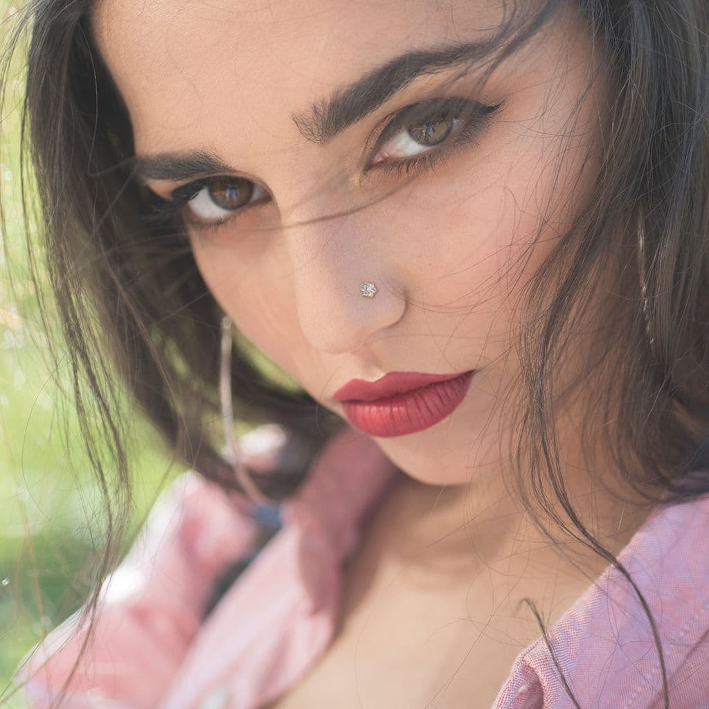 MARRE Zlatý piercing do nosu kytička - čirý zirkony, Au 585/1000 - ZL01186-YG - náhled 3