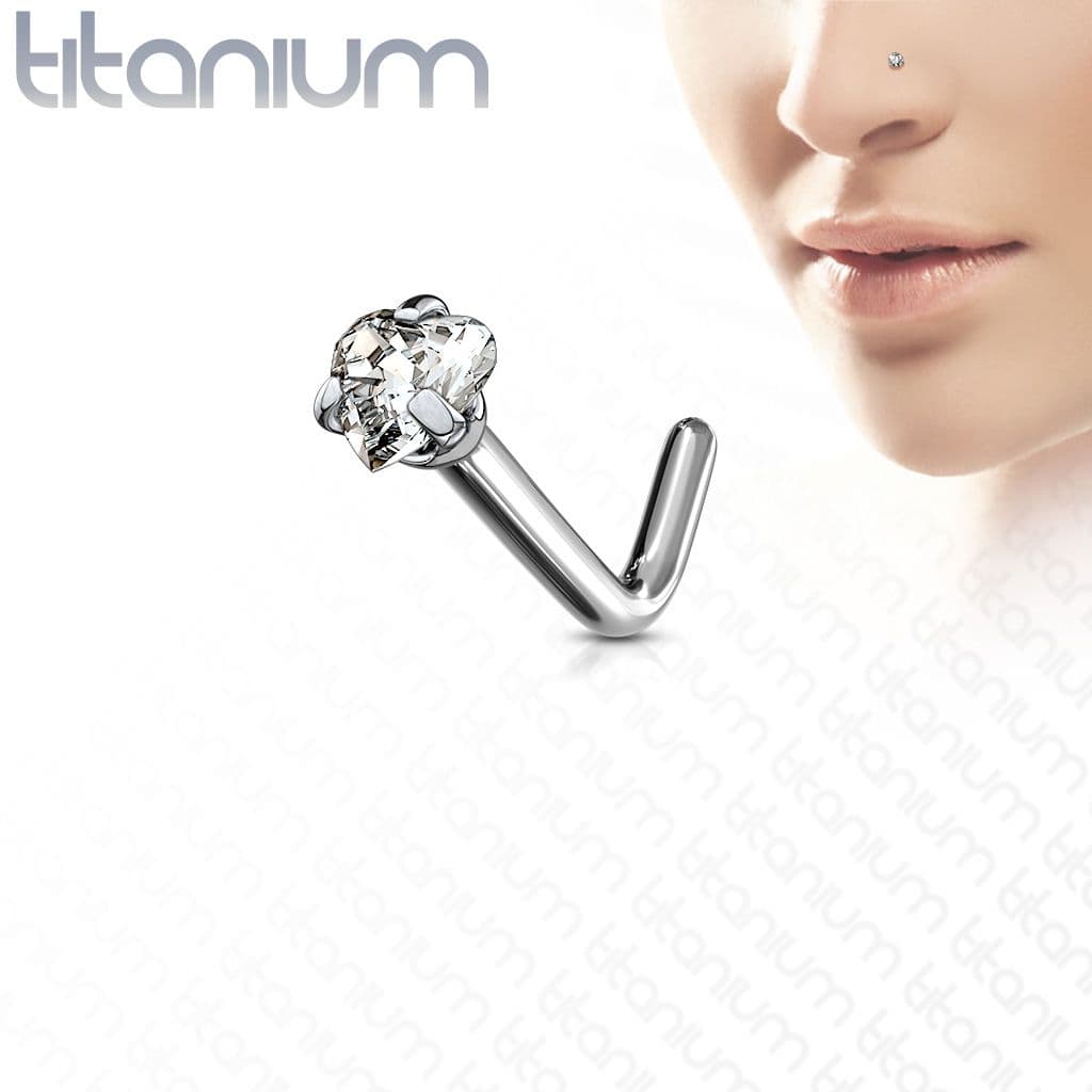 Zahnutý piercing do nosu - titan srdíčko, čirý kamínek - náhled 2